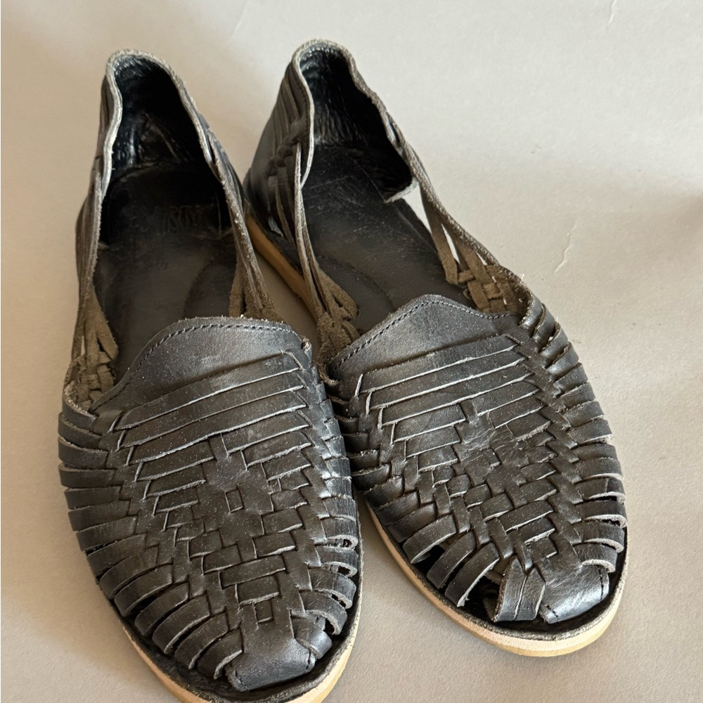 Woven Leather Huarache Flats - Black